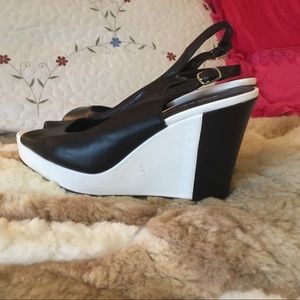 Black and white platform heels 👠